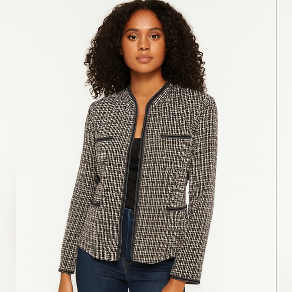 Mark, Fore & Strike Jackets & Blazers - Mark, Fore & Strike vintage looking black & pink tweed jacket blazer​